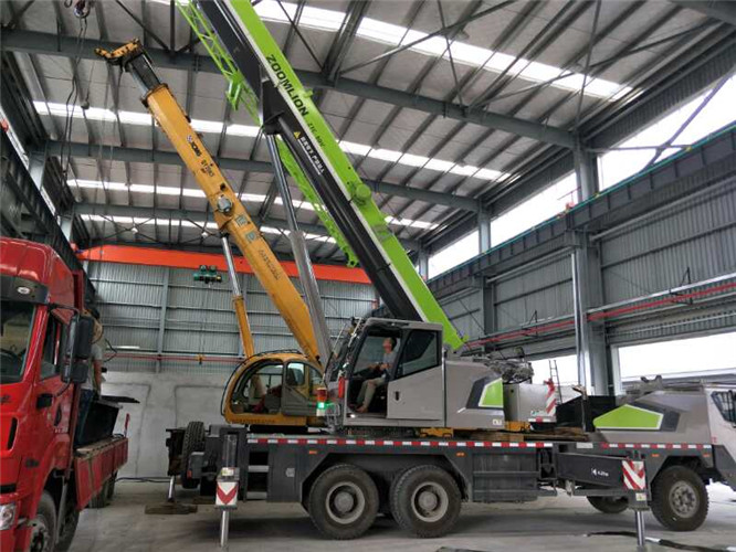 新源县高空车出租需要注意哪些安全事项？