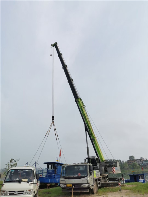 新源县桥梁建设吊装案例